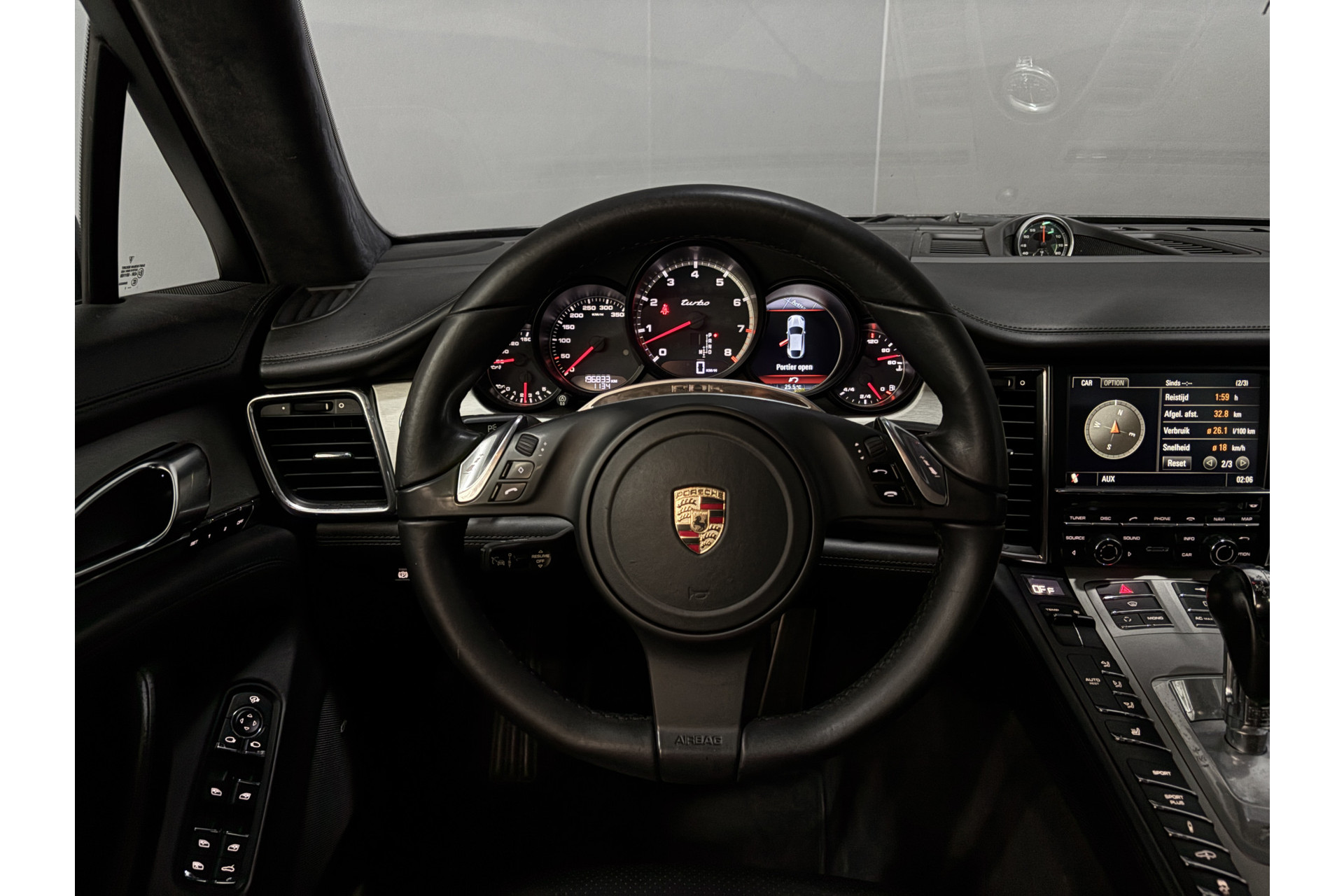 47460457-12.jpg