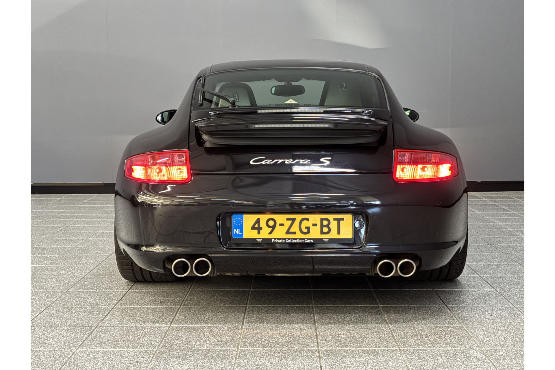 47461600-5.jpg